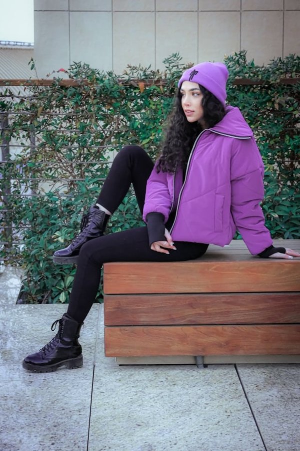 Quali sono i migliori consigli per abbinare stivali al ginocchio con gonne di diversi stili?